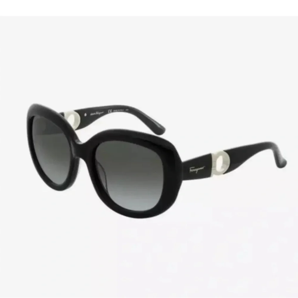 Salvatore Ferragamo SF727S Black Gradient Designer Sunglasses 53mm - Picture 1 of 8